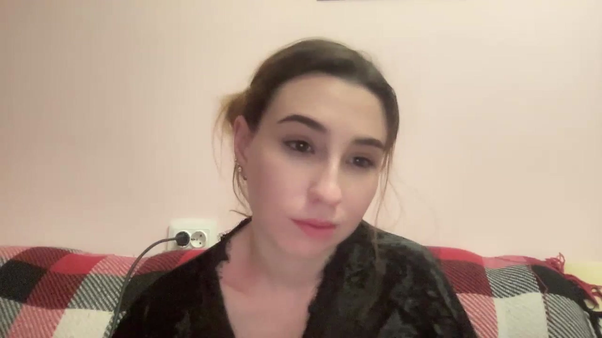 Gallery image thumbnail from Just_I's myfreecams stream on, 02/07/2024, 24:17 image 18 of 20