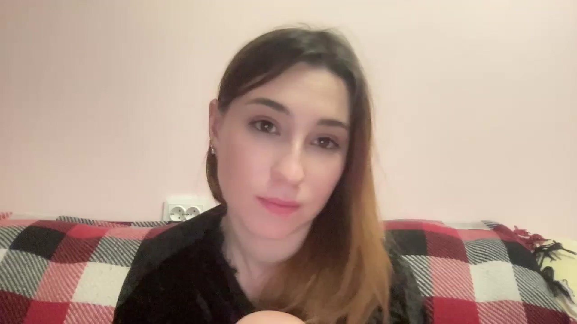 Gallery image thumbnail from Just_I's myfreecams stream on, 02/09/2024, 02:02 image 14 of 20