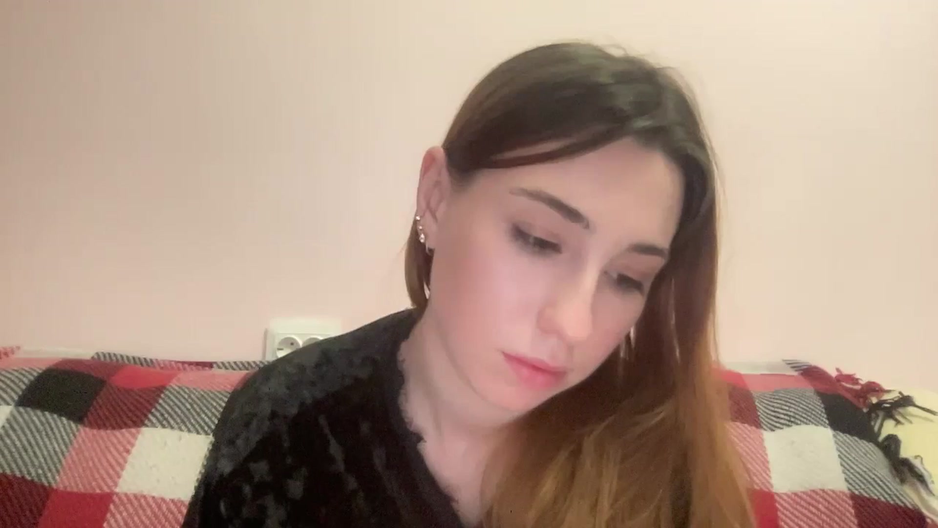 Gallery image thumbnail from Just_I's myfreecams stream on, 02/09/2024, 02:02 image 6 of 20