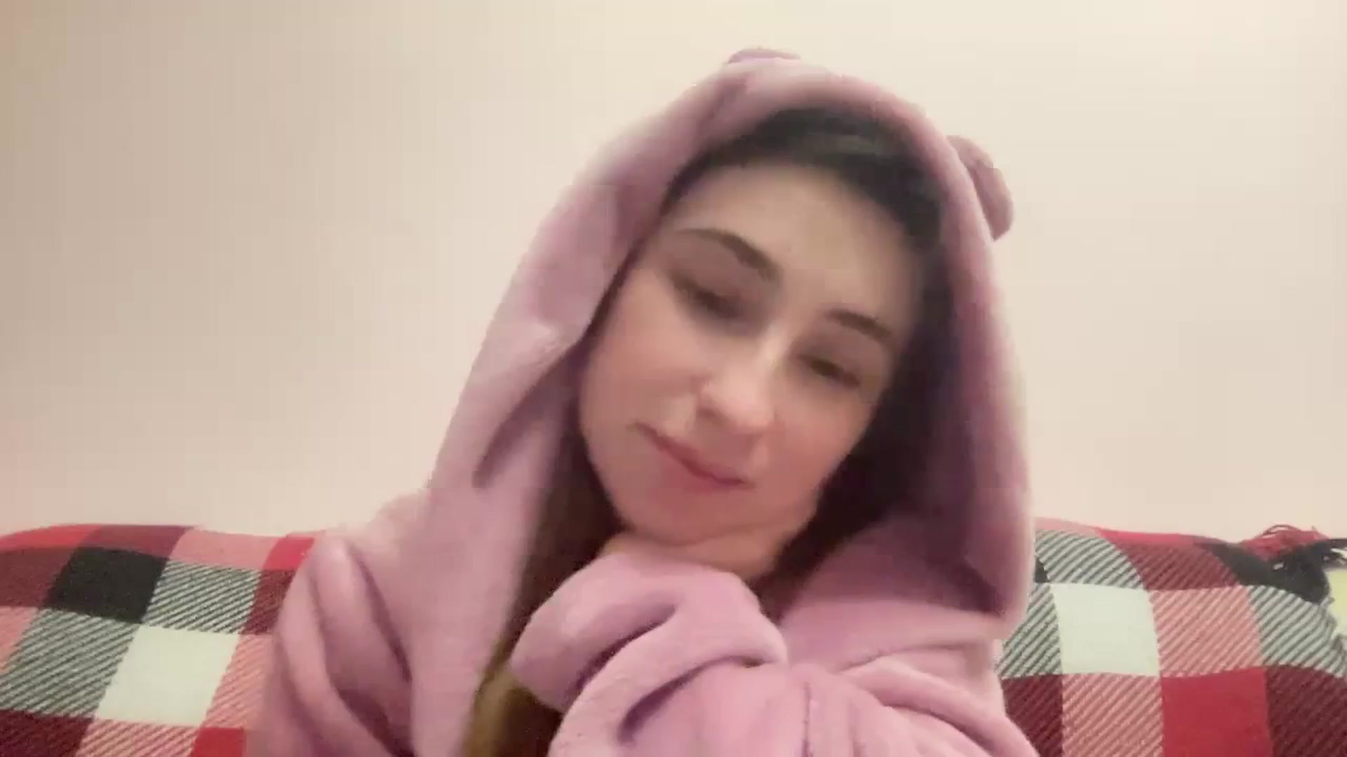 Gallery image thumbnail from Just_I's myfreecams stream on, 02/11/2024, 01:56 image 16 of 20