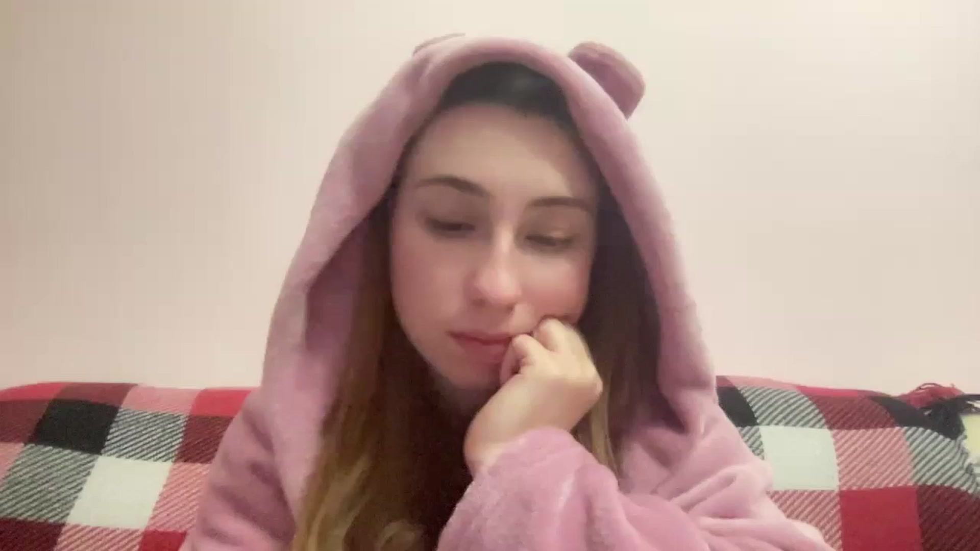 Gallery image thumbnail from Just_I's myfreecams stream on, 02/11/2024, 02:20 image 1 of 20