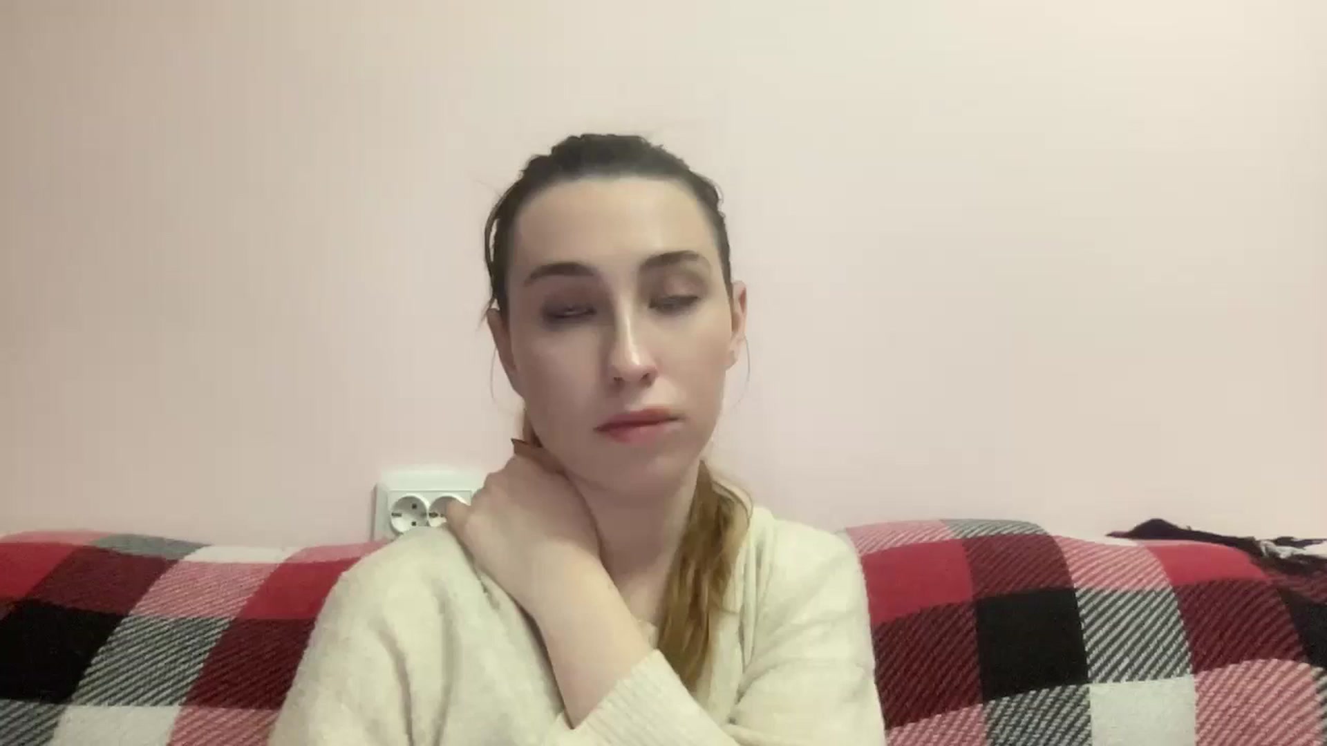 Gallery image thumbnail from Just_I's myfreecams stream on, 02/13/2024, 22:48 image 17 of 20