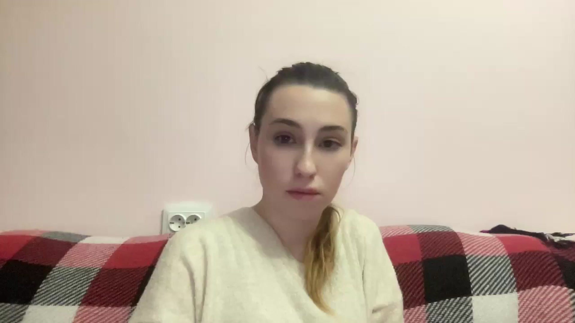 Gallery image thumbnail from Just_I's myfreecams stream on, 02/13/2024, 22:48 image 18 of 20