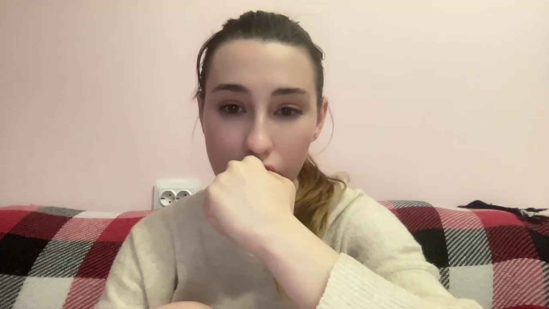 Gallery image thumbnail from Just_I's myfreecams stream on, 02/13/2024, 22:48 image 2 of 20