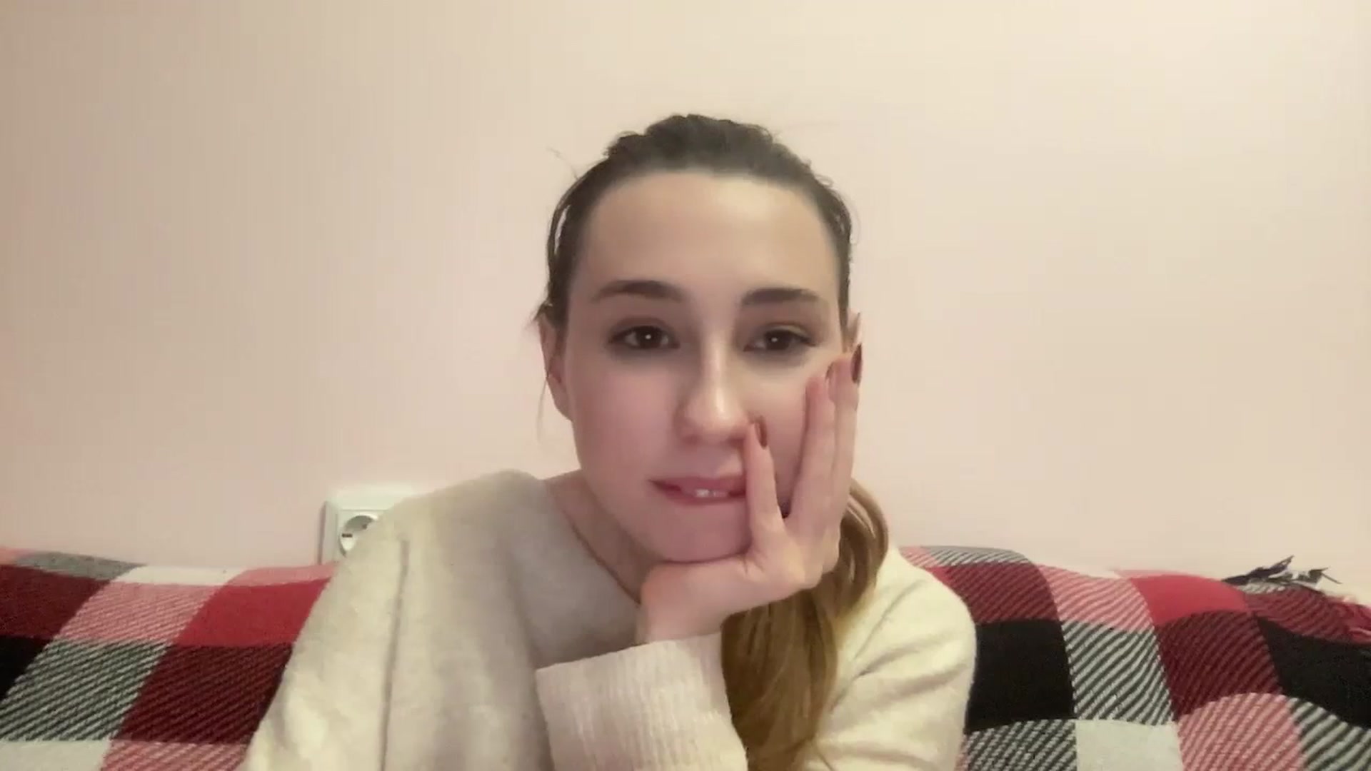 Gallery image thumbnail from Just_I's myfreecams stream on, 02/13/2024, 23:47 image 12 of 20
