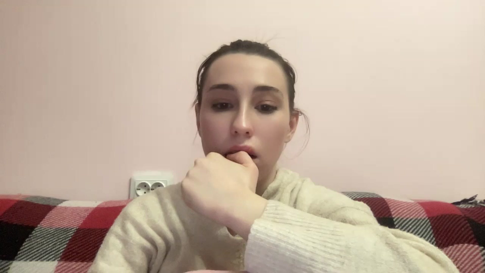 Gallery image thumbnail from Just_I's myfreecams stream on, 02/13/2024, 23:47 image 8 of 20