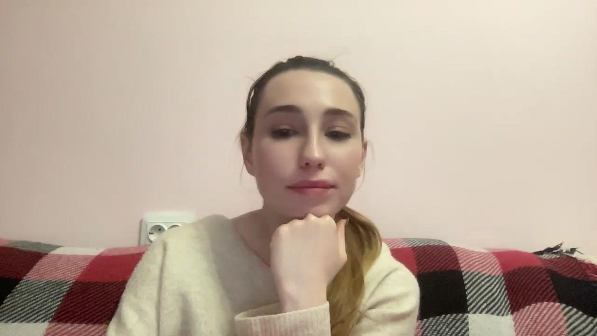 Gallery image thumbnail from Just_I's myfreecams stream on, 02/13/2024, 23:47 image 13 of 20