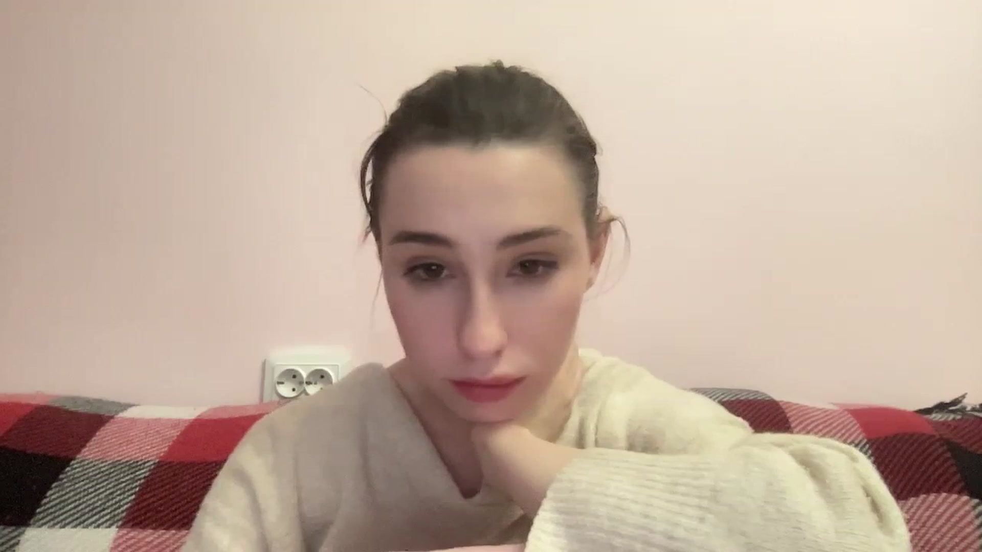 Gallery image thumbnail from Just_I's myfreecams stream on, 02/13/2024, 23:47 image 7 of 20