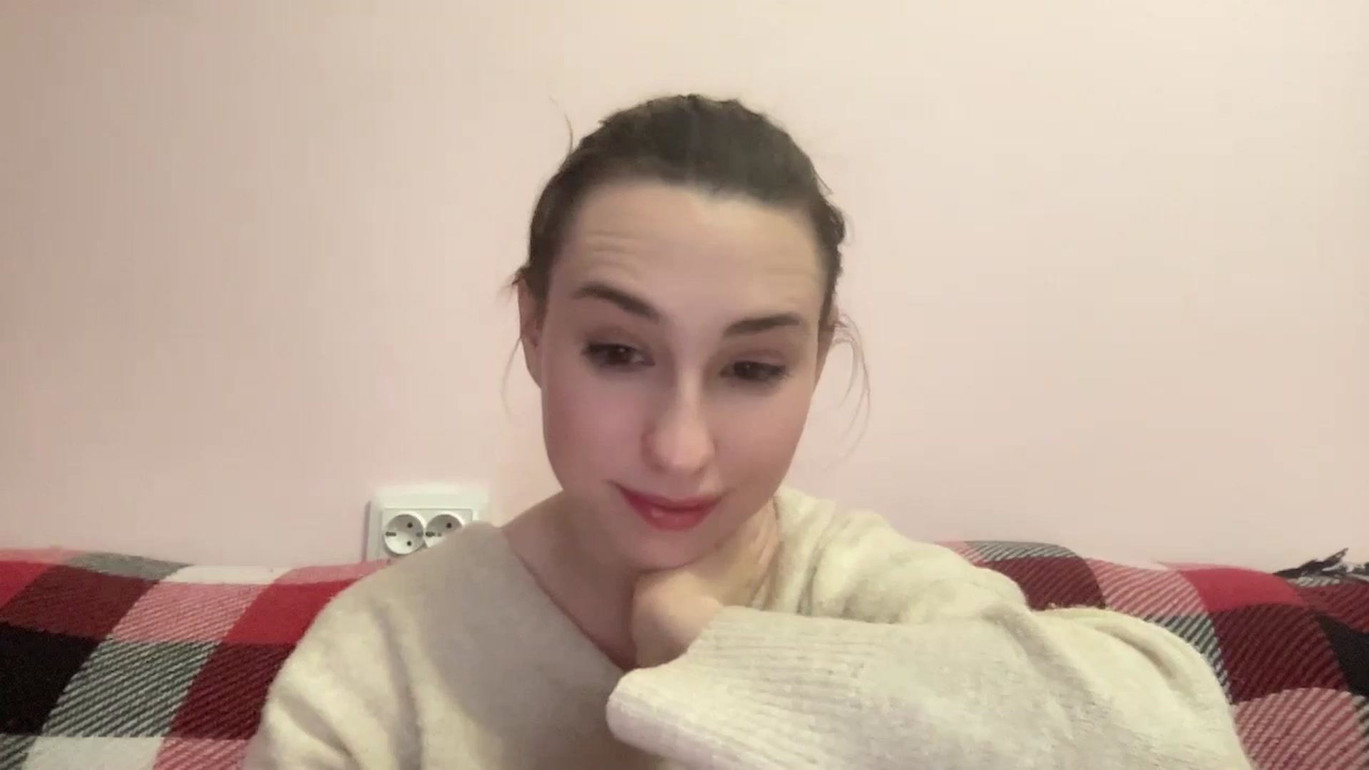 Gallery image thumbnail from Just_I's myfreecams stream on, 02/13/2024, 23:47 image 11 of 20
