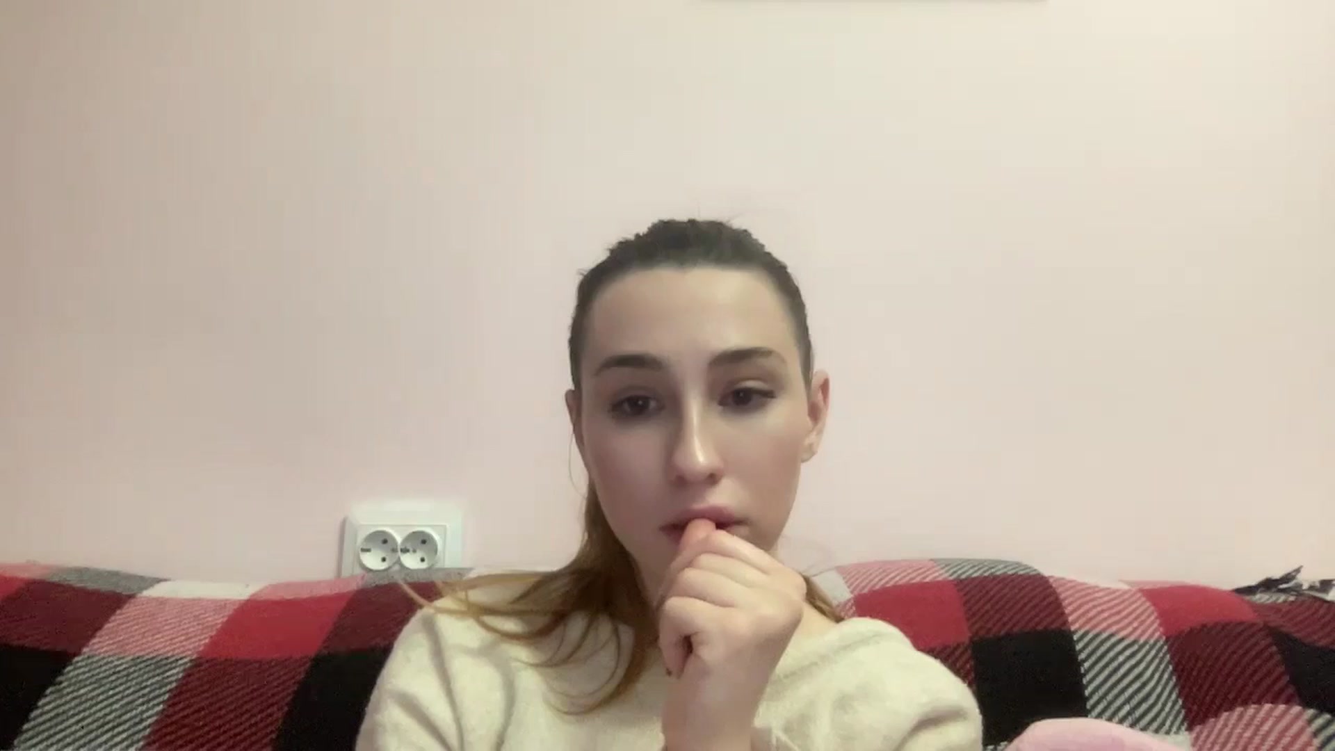 Gallery image thumbnail from Just_I's myfreecams stream on, 02/14/2024, 24:09 image 11 of 20