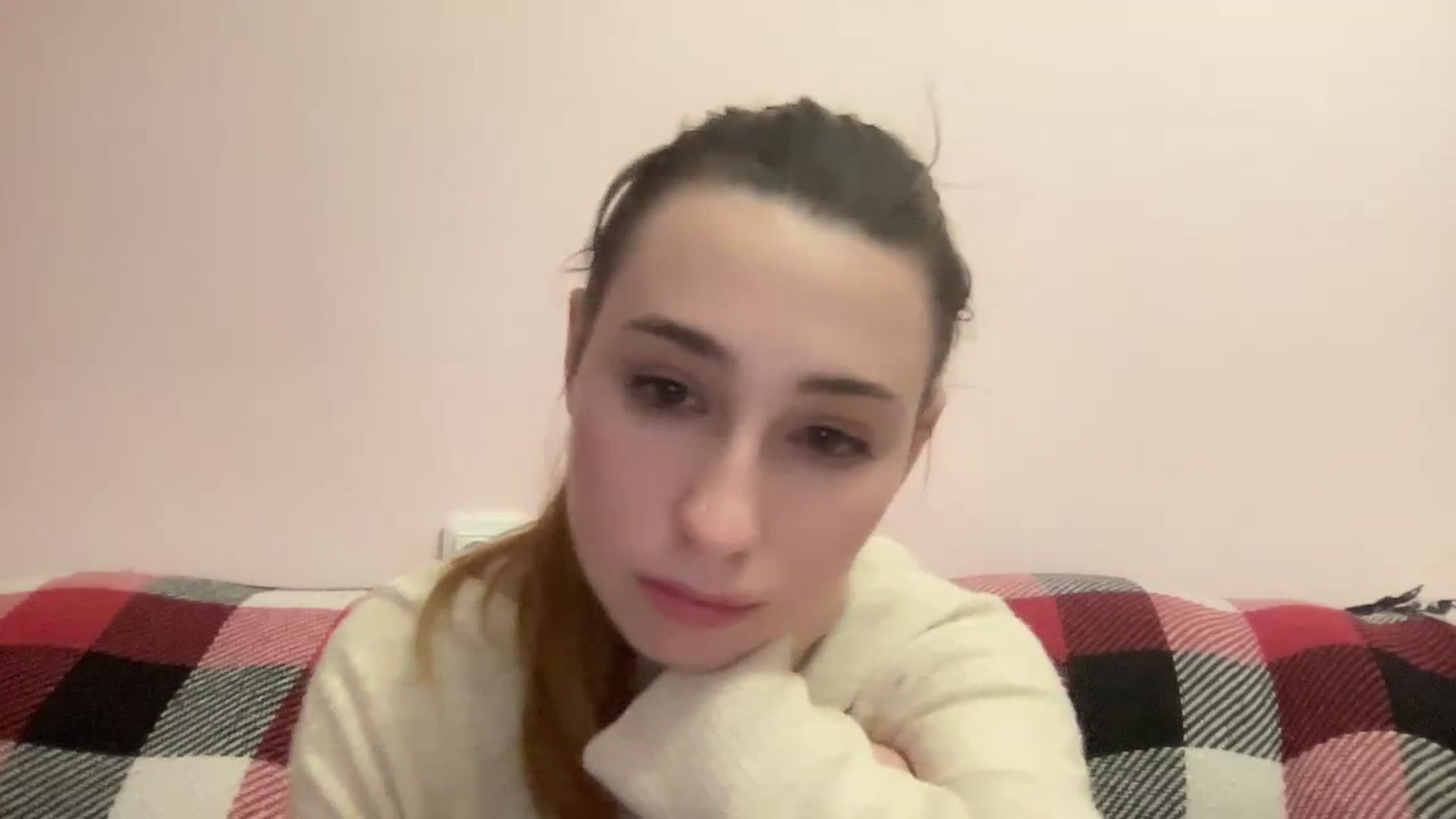 Gallery image thumbnail from Just_I's myfreecams stream on, 02/14/2024, 01:33 image 7 of 20