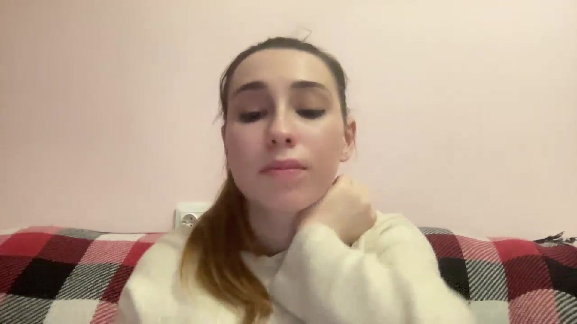 Gallery image thumbnail from Just_I's myfreecams stream on, 02/14/2024, 01:33 image 15 of 20
