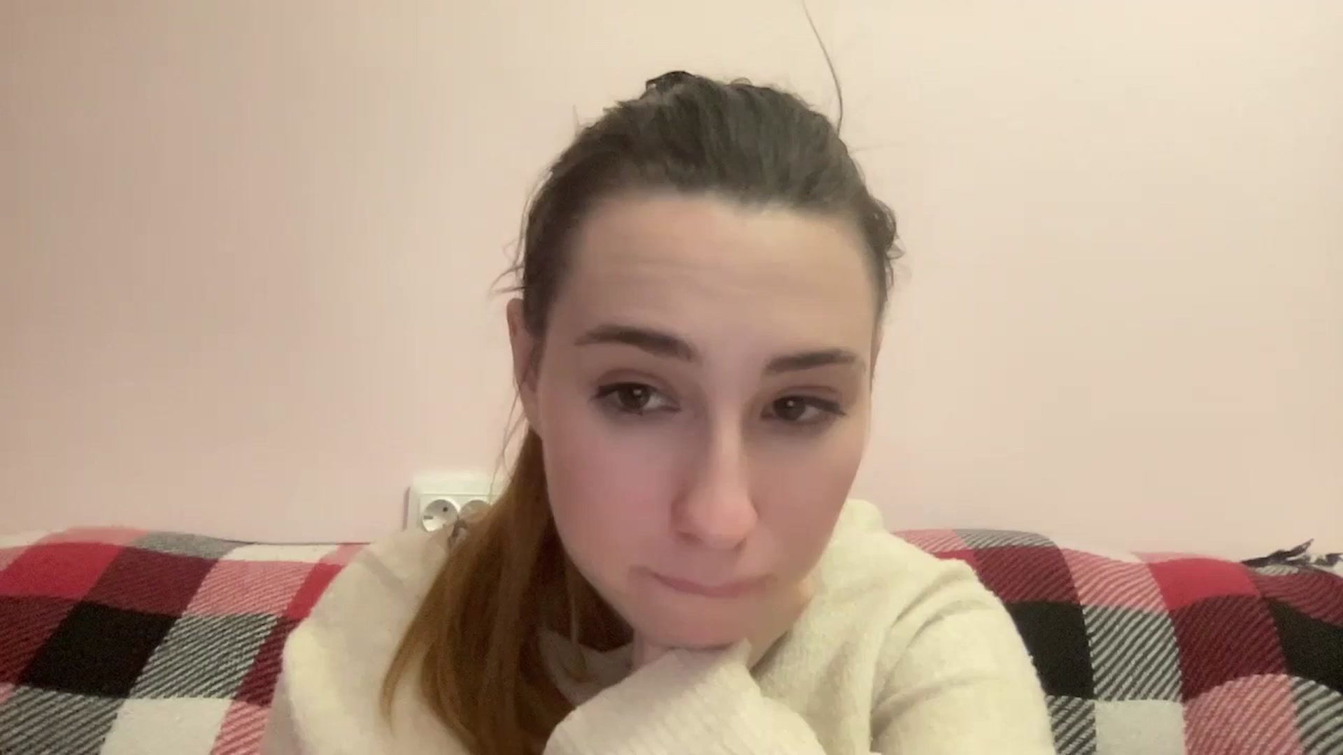Gallery image thumbnail from Just_I's myfreecams stream on, 02/14/2024, 01:33 image 18 of 20