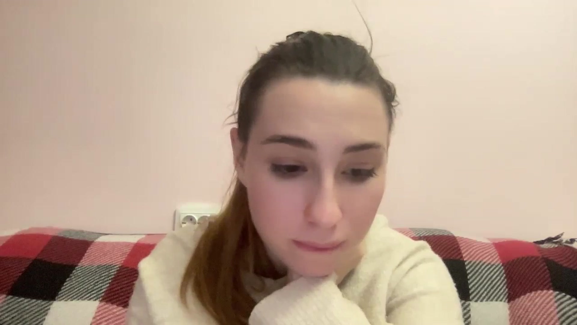 Gallery image thumbnail from Just_I's myfreecams stream on, 02/14/2024, 01:33 image 17 of 20