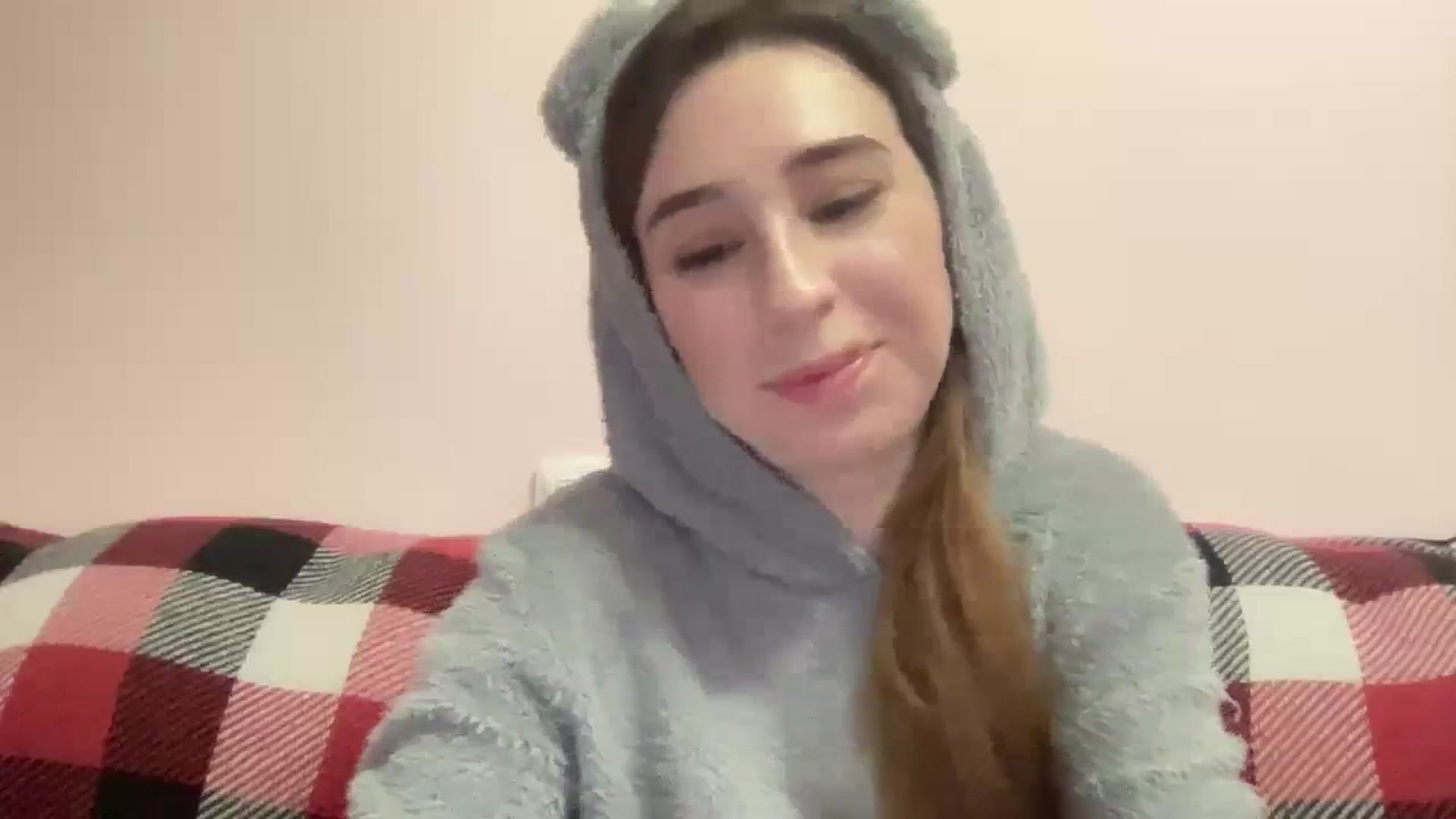 Gallery image thumbnail from Just_I's myfreecams stream on, 02/17/2024, 03:23 image 8 of 20