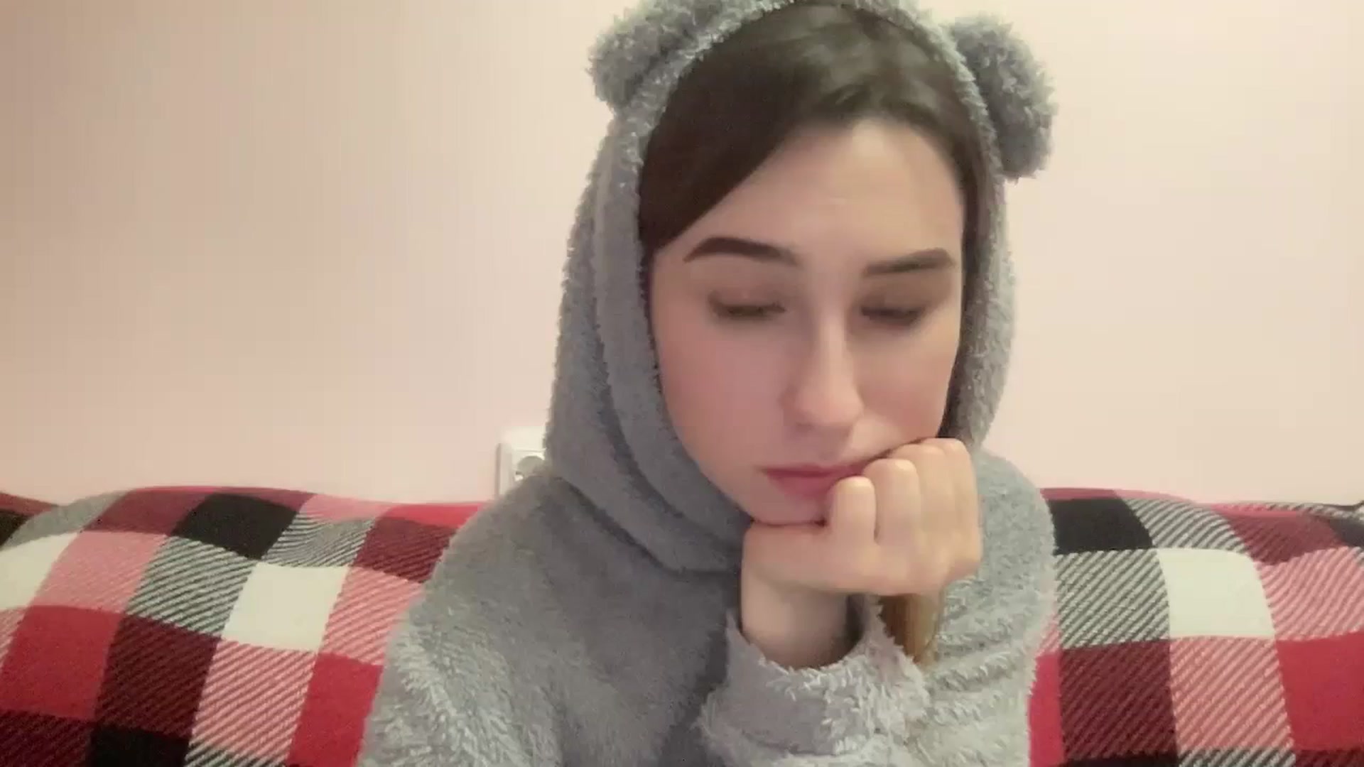 Gallery image thumbnail from Just_I's myfreecams stream on, 02/17/2024, 03:23 image 1 of 20