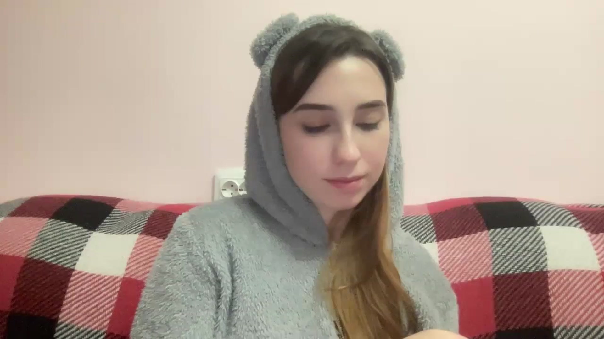 Gallery image thumbnail from Just_I's myfreecams stream on, 02/17/2024, 03:23 image 12 of 20