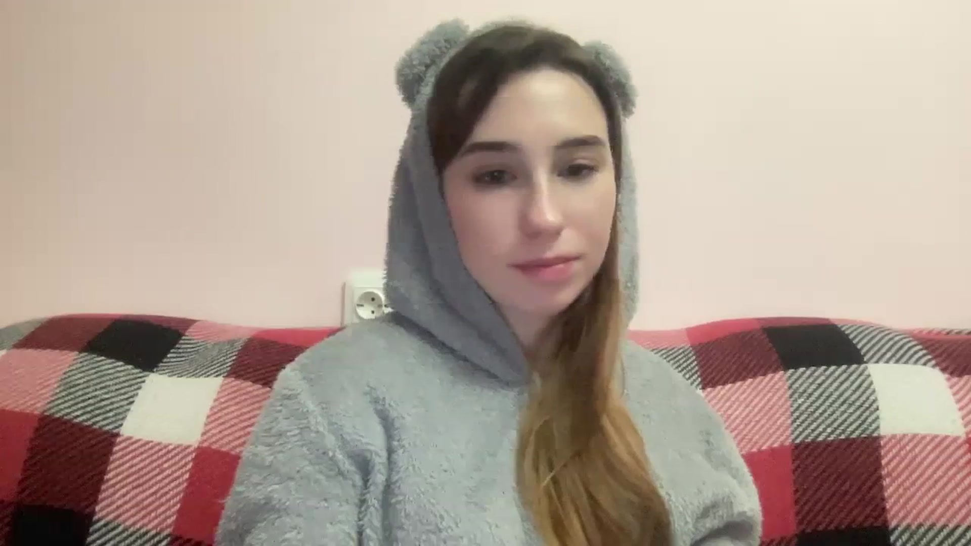 Gallery image thumbnail from Just_I's myfreecams stream on, 02/17/2024, 03:23 image 15 of 20