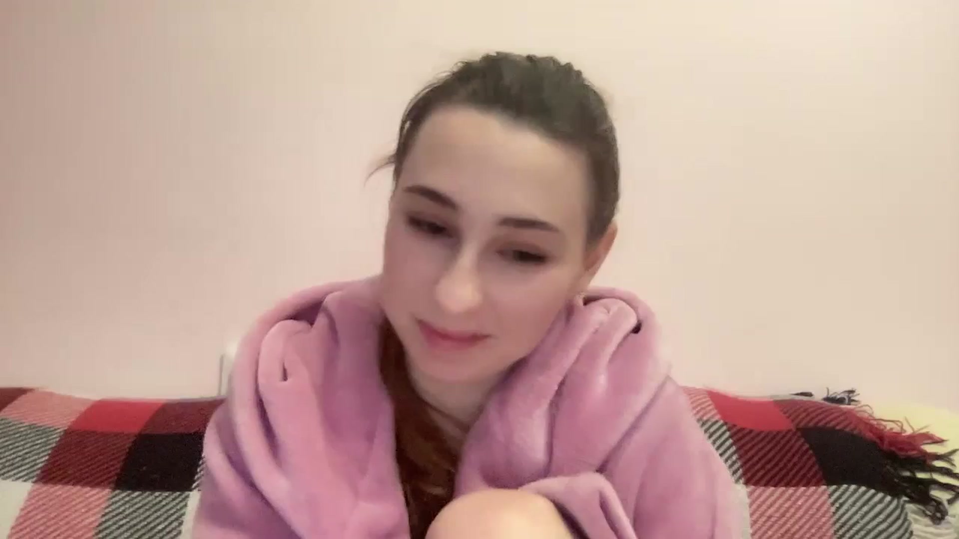 Gallery image thumbnail from Just_I's myfreecams stream on, 02/18/2024, 24:15 image 1 of 20
