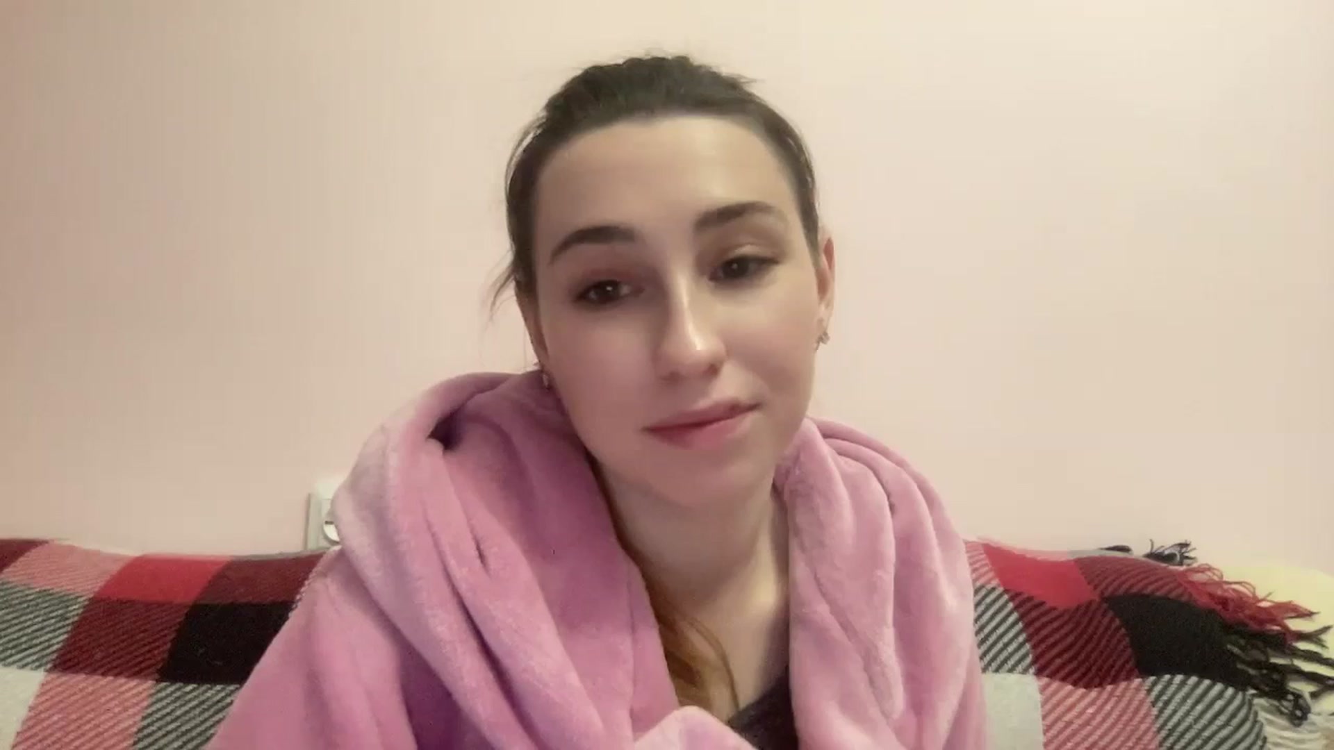 Gallery image thumbnail from Just_I's myfreecams stream on, 02/18/2024, 24:15 image 2 of 20