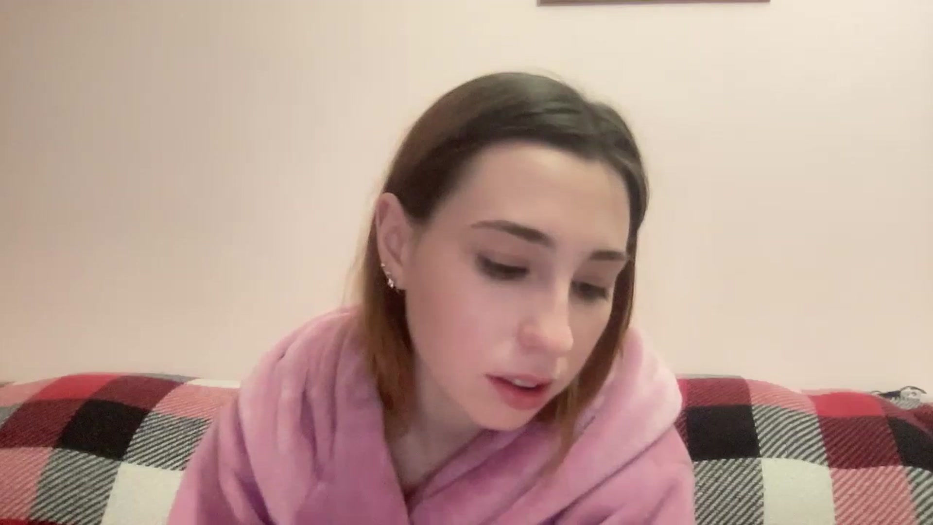 Gallery image thumbnail from Just_I's myfreecams stream on, 02/19/2024, 24:02 image 5 of 20