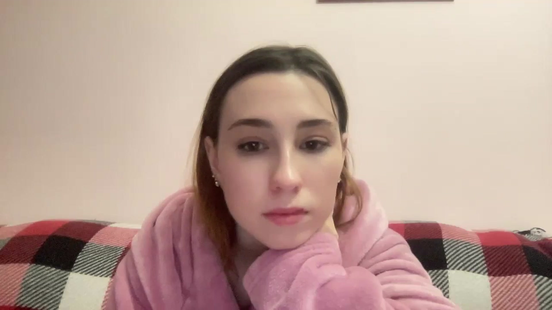 Gallery image thumbnail from Just_I's myfreecams stream on, 02/19/2024, 24:02 image 8 of 20
