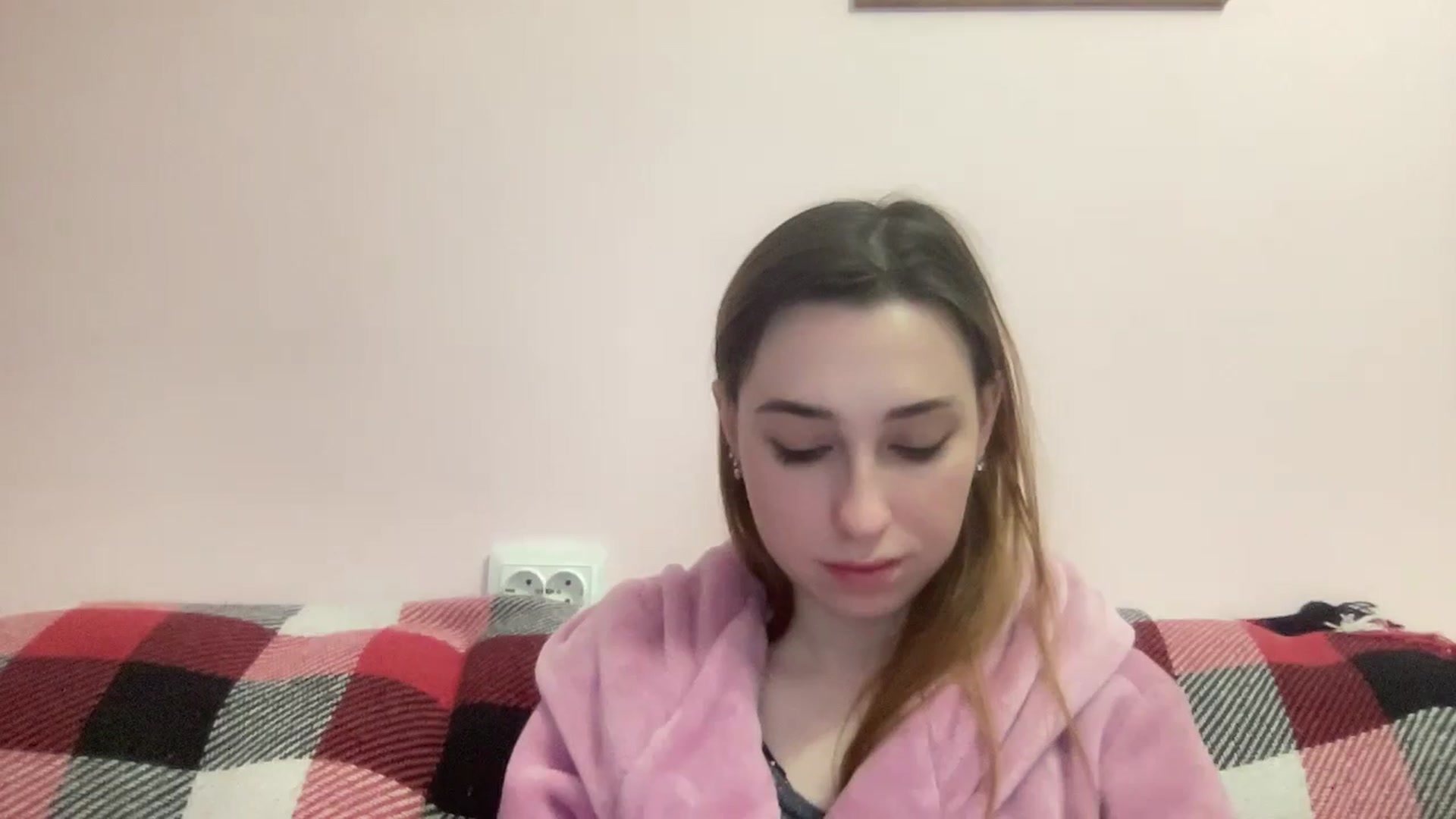 Gallery image thumbnail from Just_I's myfreecams stream on, 02/19/2024, 04:32 image 3 of 20