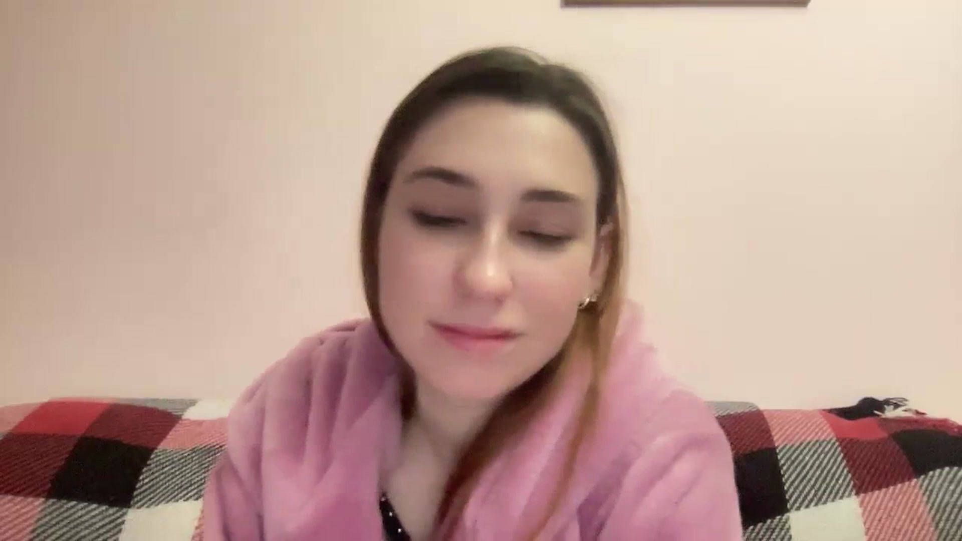 Gallery image thumbnail from Just_I's myfreecams stream on, 02/19/2024, 04:32 image 2 of 20