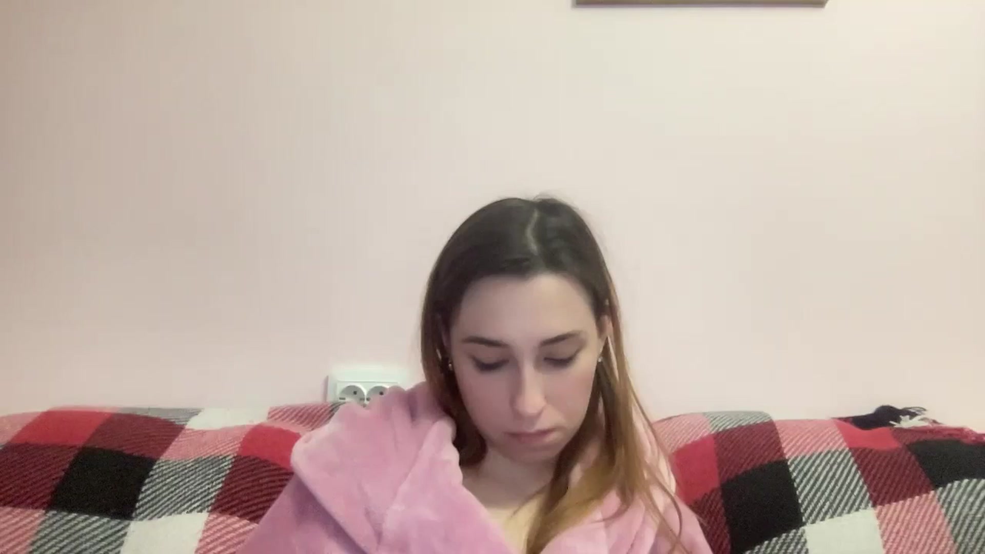 Gallery image thumbnail from Just_I's myfreecams stream on, 02/19/2024, 04:32 image 20 of 20