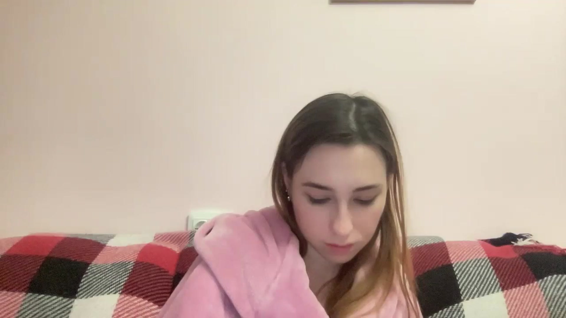 Gallery image thumbnail from Just_I's myfreecams stream on, 02/19/2024, 04:32 image 9 of 20