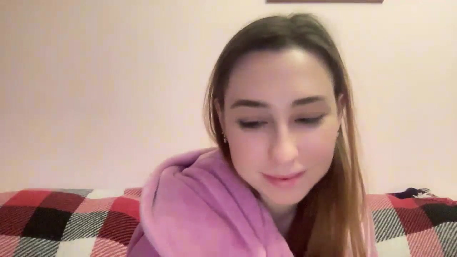 Gallery image thumbnail from Just_I's myfreecams stream on, 02/19/2024, 04:32 image 5 of 20
