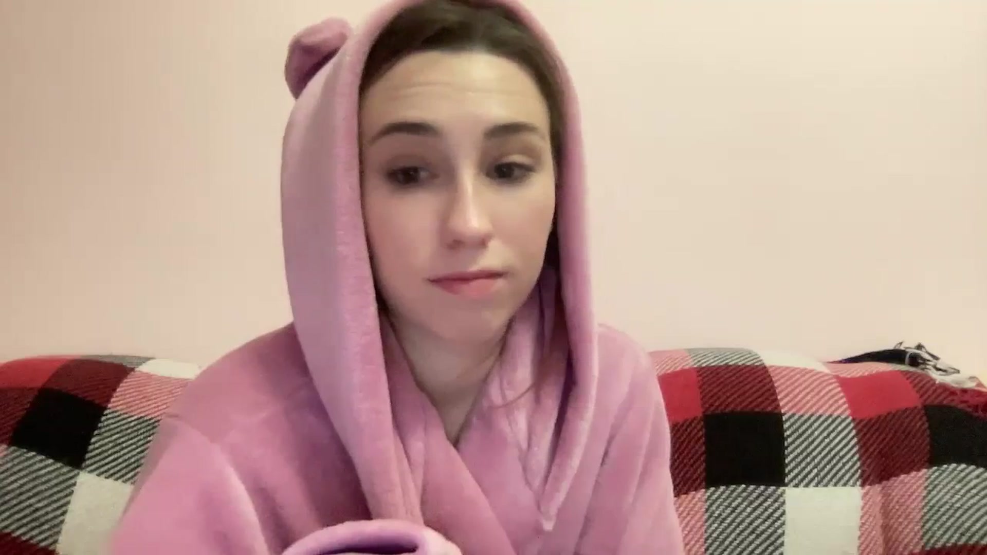 Gallery image thumbnail from Just_I's myfreecams stream on, 02/20/2024, 24:00 image 15 of 20