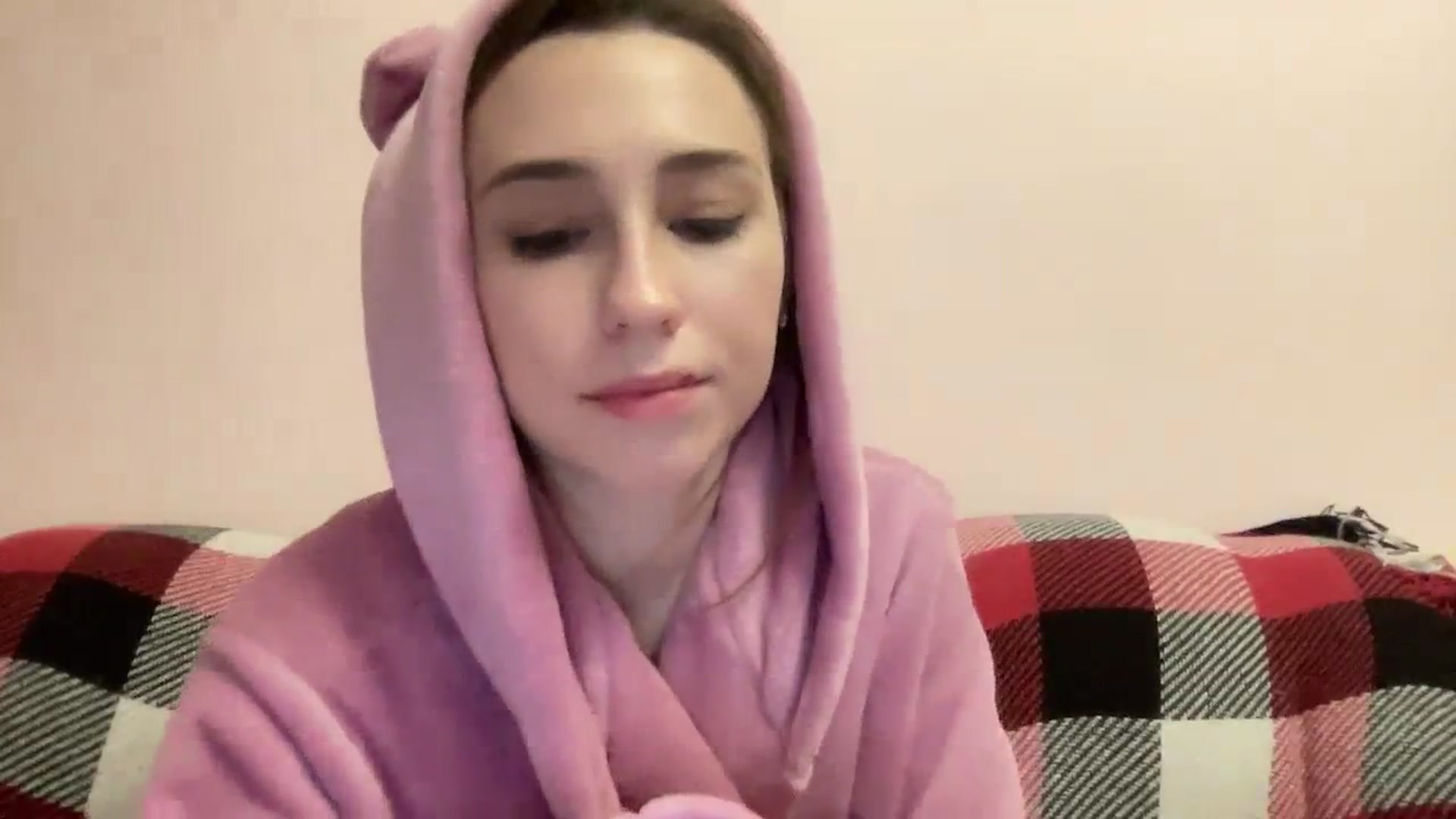 Gallery image thumbnail from Just_I's myfreecams stream on, 02/20/2024, 24:00 image 11 of 20