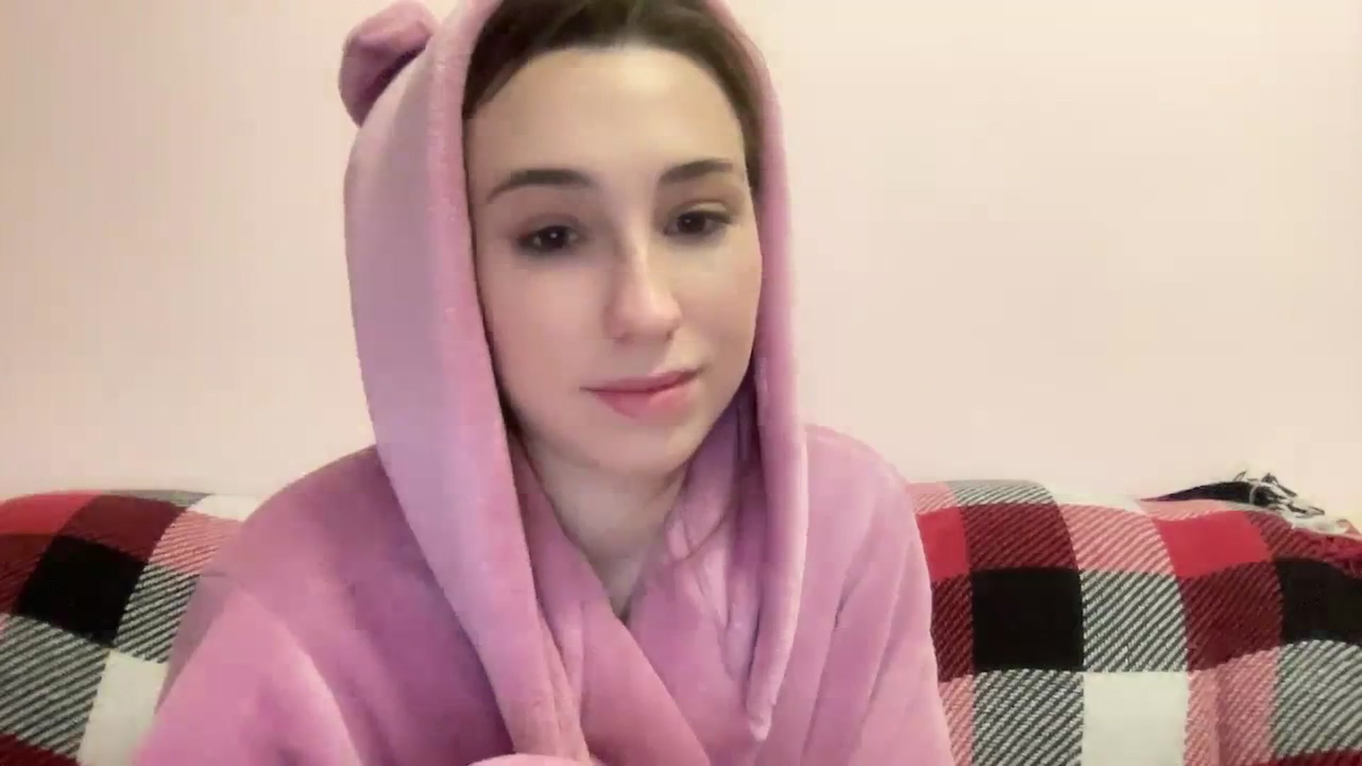 Gallery image thumbnail from Just_I's myfreecams stream on, 02/20/2024, 24:00 image 12 of 20