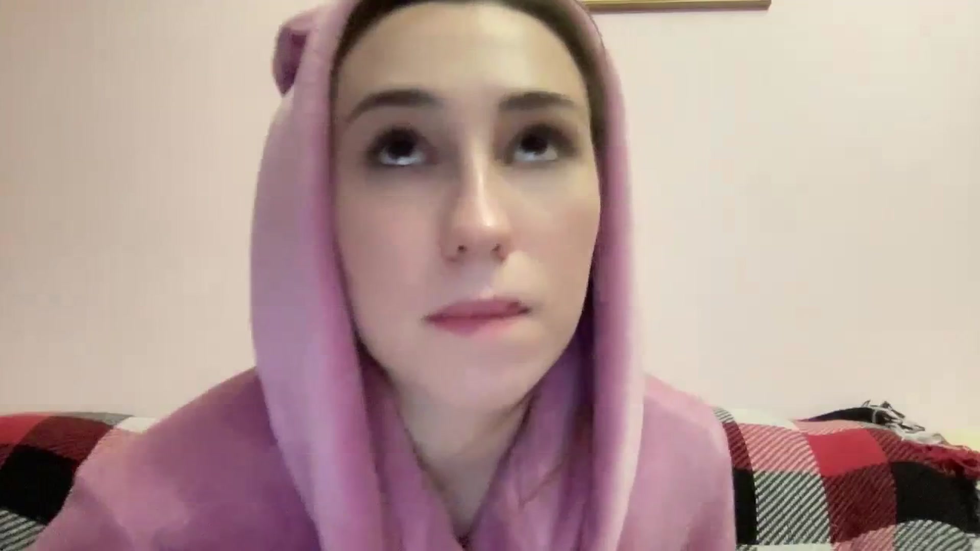 Gallery image thumbnail from Just_I's myfreecams stream on, 02/20/2024, 24:00 image 10 of 20