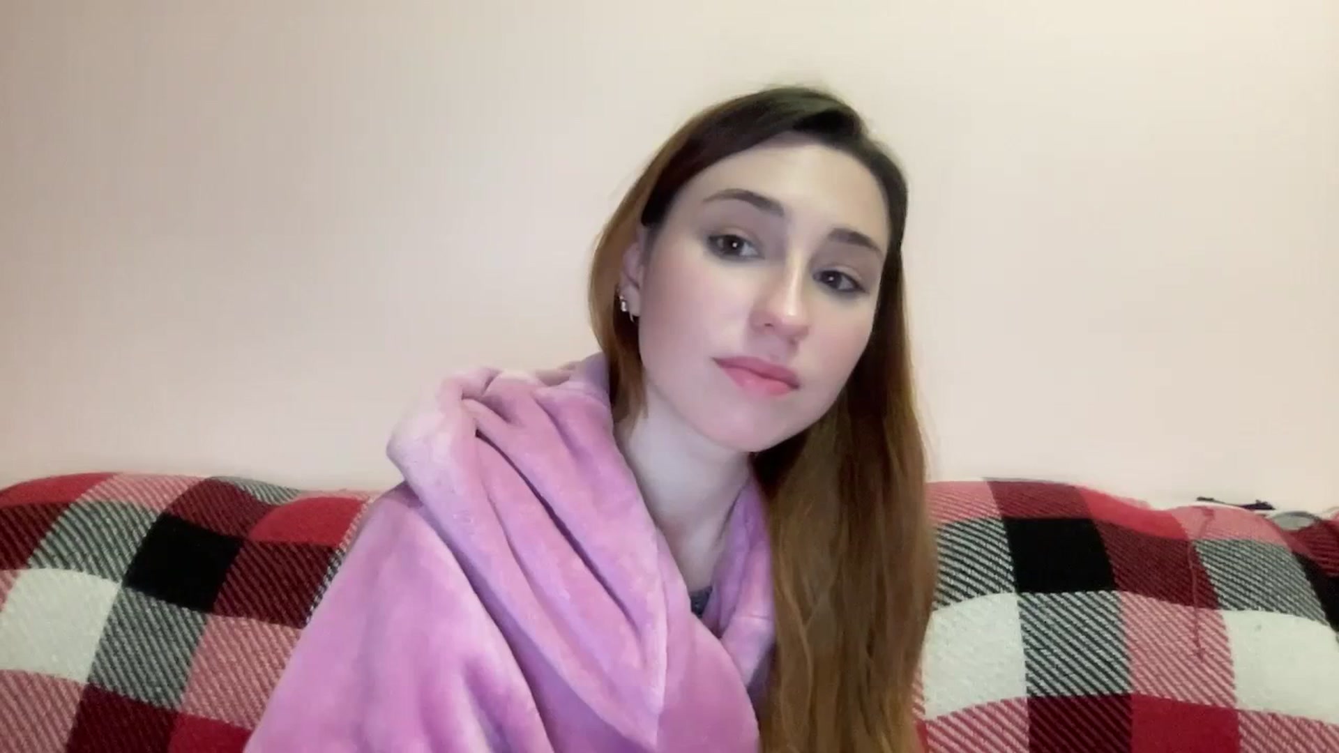 Gallery image thumbnail from Just_I's myfreecams stream on, 02/25/2024, 24:19 image 6 of 20