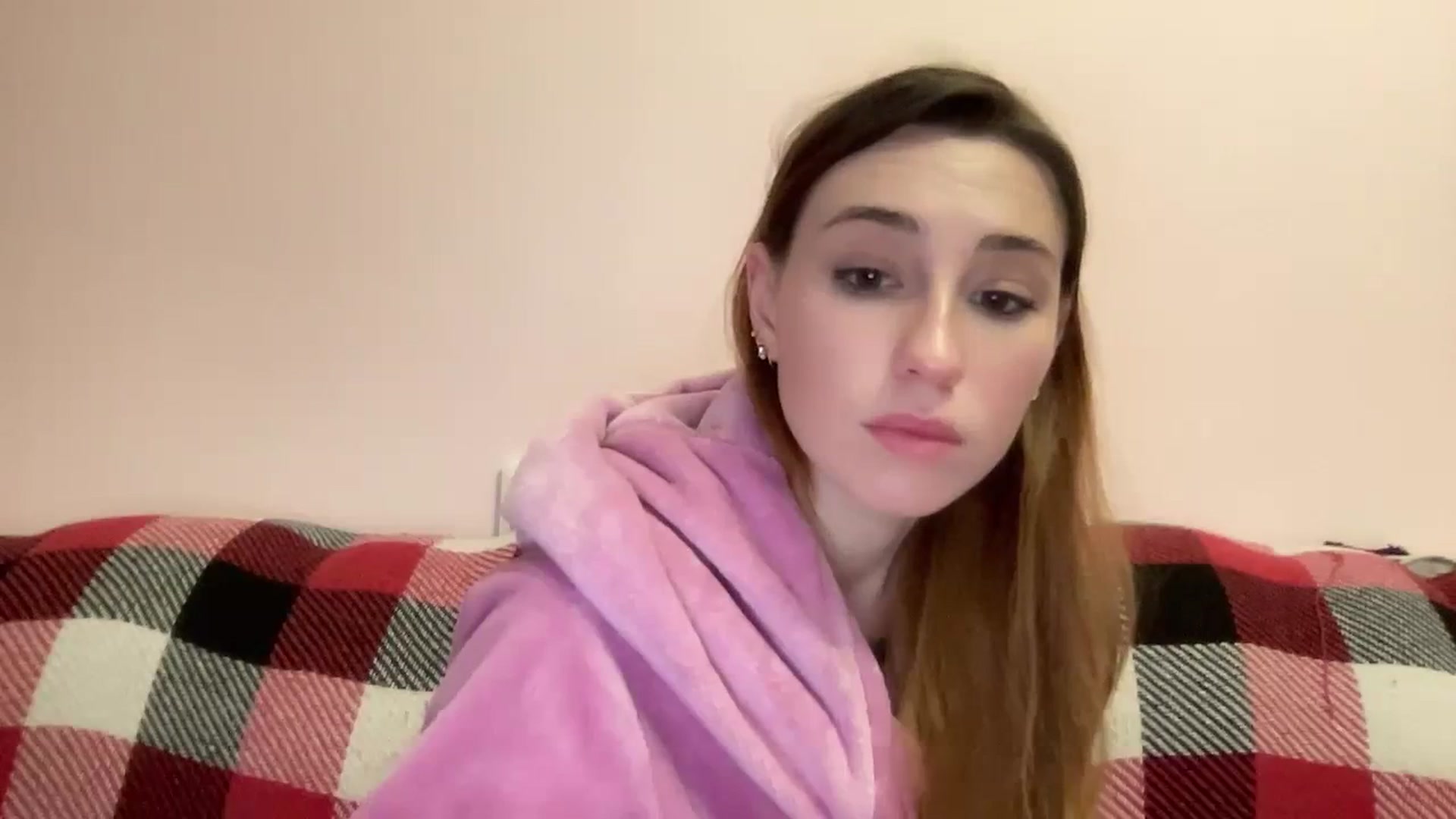 Gallery image thumbnail from Just_I's myfreecams stream on, 02/25/2024, 24:19 image 11 of 20