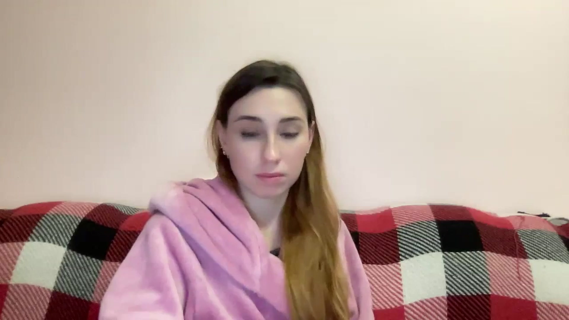 Gallery image thumbnail from Just_I's myfreecams stream on, 02/25/2024, 24:19 image 12 of 20