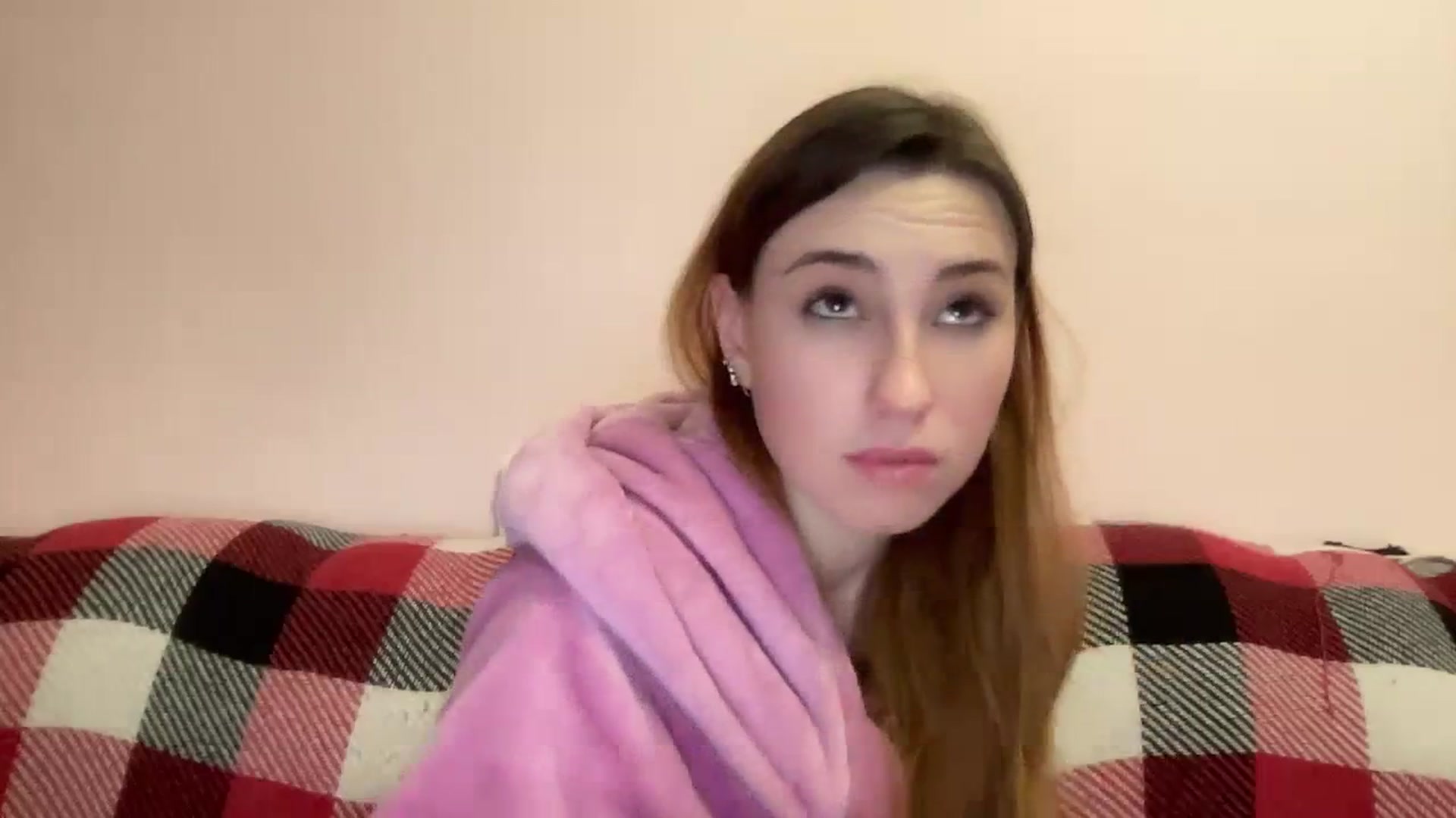 Gallery image thumbnail from Just_I's myfreecams stream on, 02/25/2024, 24:19 image 14 of 20