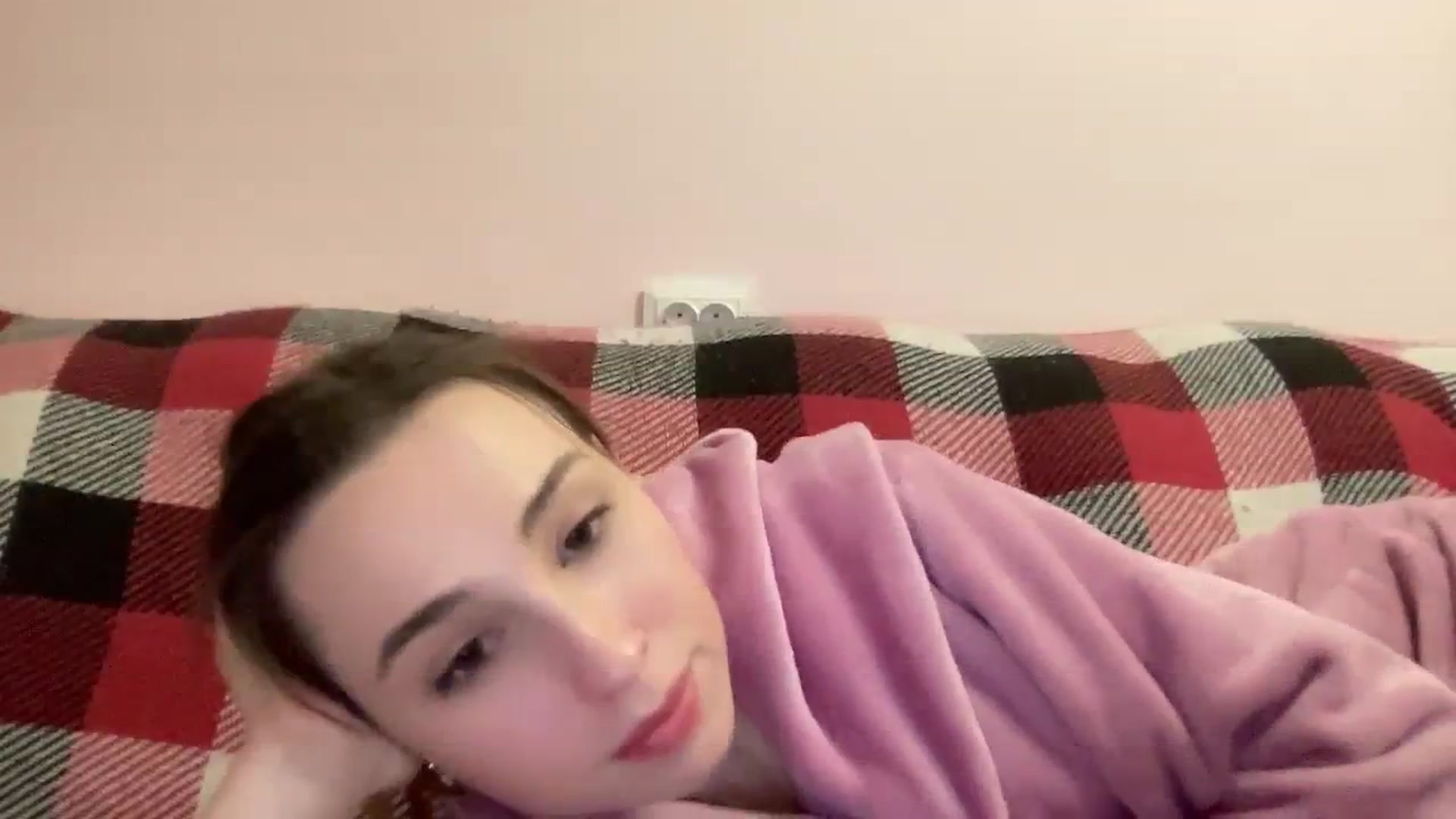 Gallery image thumbnail from Just_I's myfreecams stream on, 03/02/2024, 23:09 image 18 of 20
