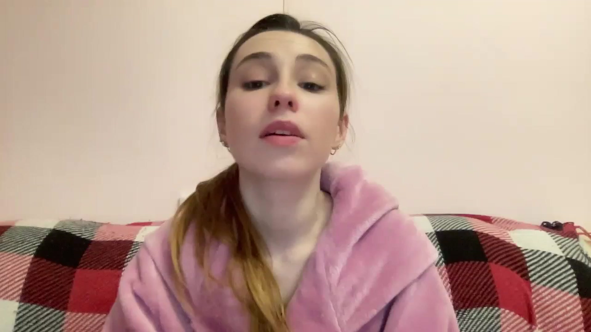Gallery image thumbnail from Just_I's myfreecams stream on, 03/02/2024, 23:09 image 1 of 20