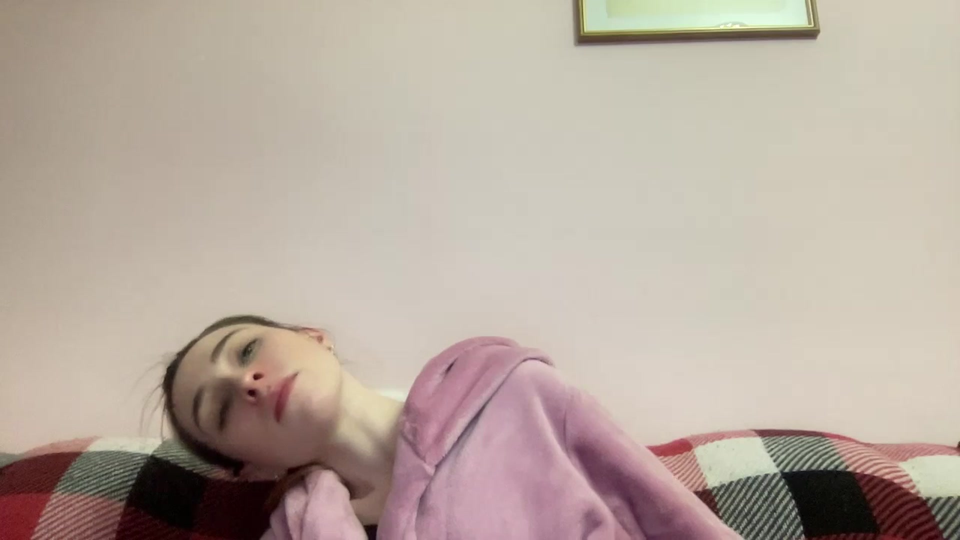 Gallery image thumbnail from Just_I's myfreecams stream on, 03/03/2024, 23:47 image 16 of 20
