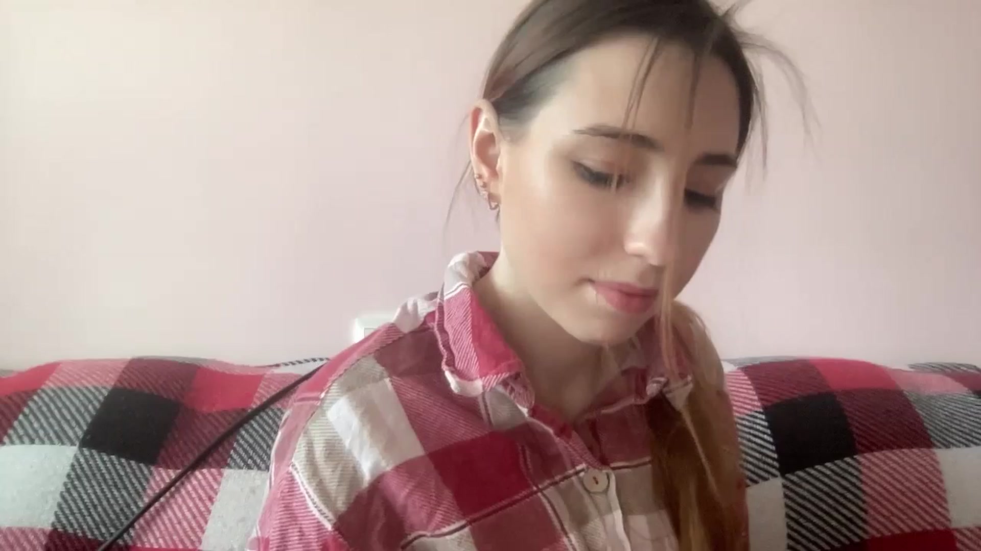 Gallery image thumbnail from Just_I's myfreecams stream on, 03/09/2024, 13:00 image 20 of 20