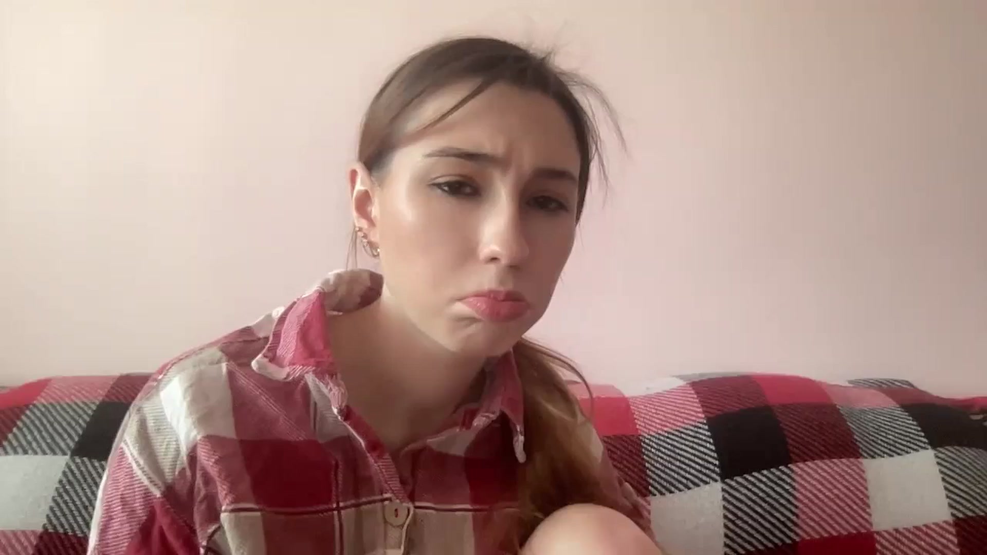 Gallery image thumbnail from Just_I's myfreecams stream on, 03/09/2024, 13:00 image 1 of 20