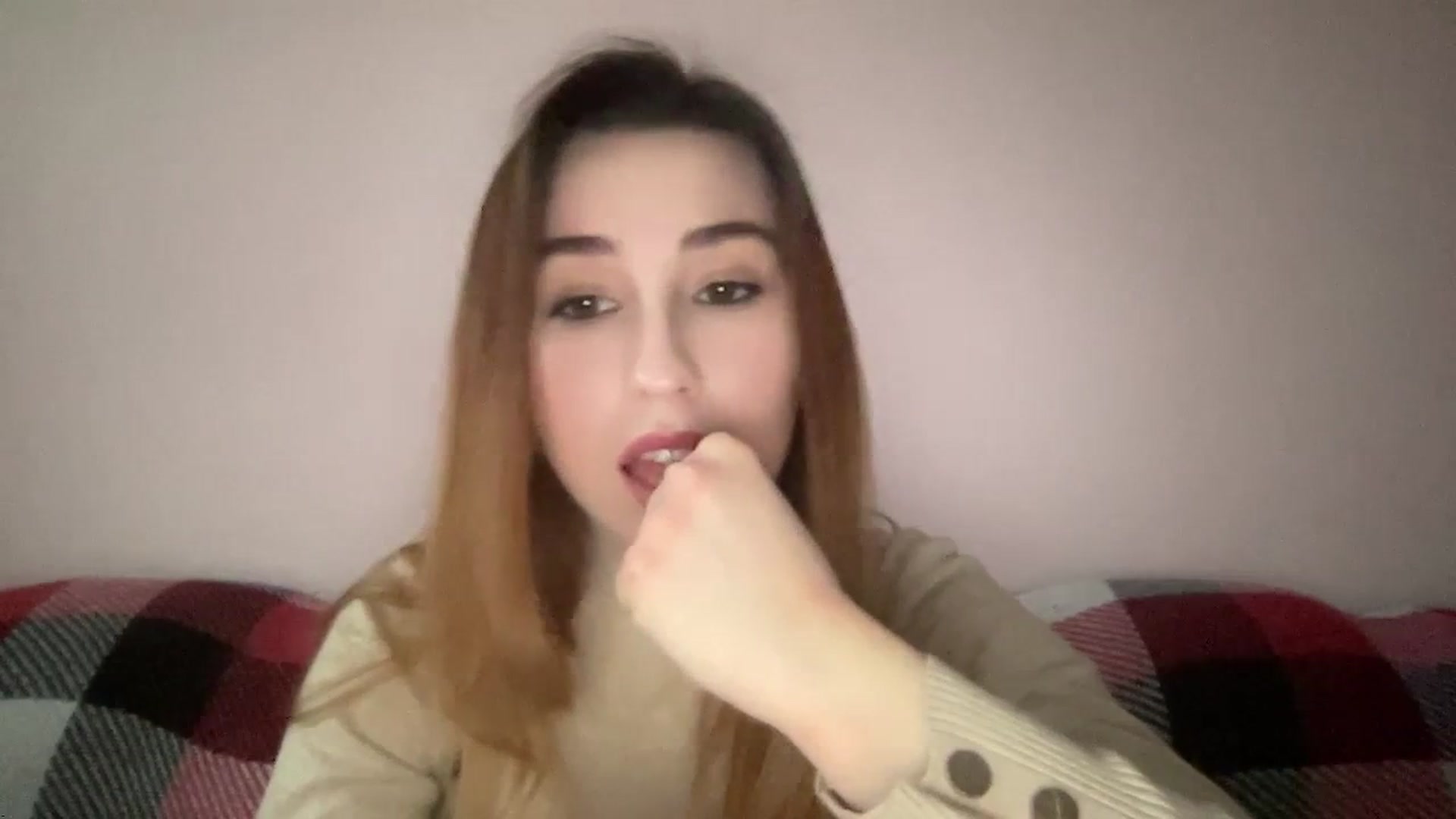 Gallery image thumbnail from Just_I's myfreecams stream on, 03/13/2024, 14:34 image 19 of 20