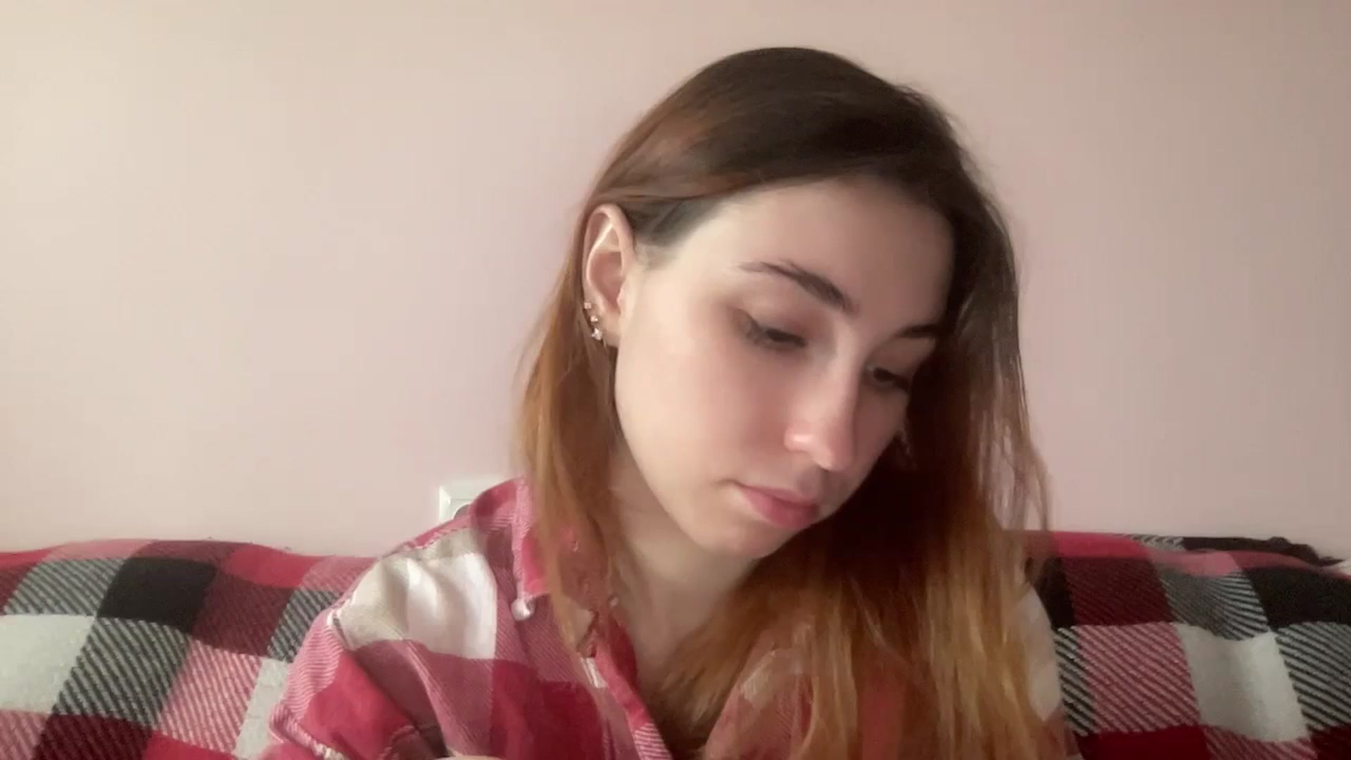 Gallery image thumbnail from Just_I's myfreecams stream on, 03/24/2024, 14:27 image 10 of 20