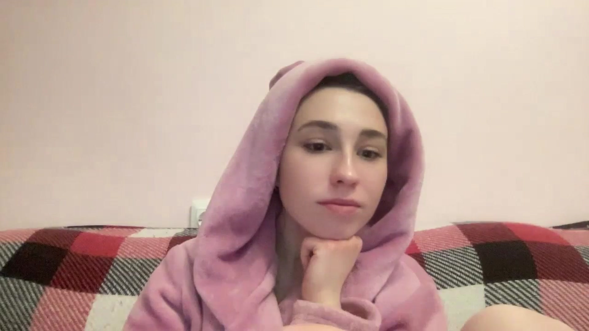 Gallery image thumbnail from Just_I's myfreecams stream on, 04/02/2024, 19:57 image 20 of 20