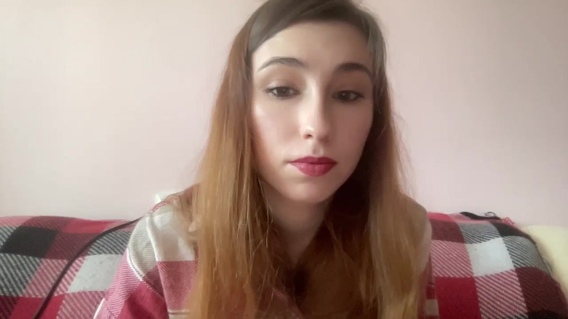 Gallery image thumbnail from Just_I's myfreecams stream on, 04/07/2024, 14:30 image 15 of 20