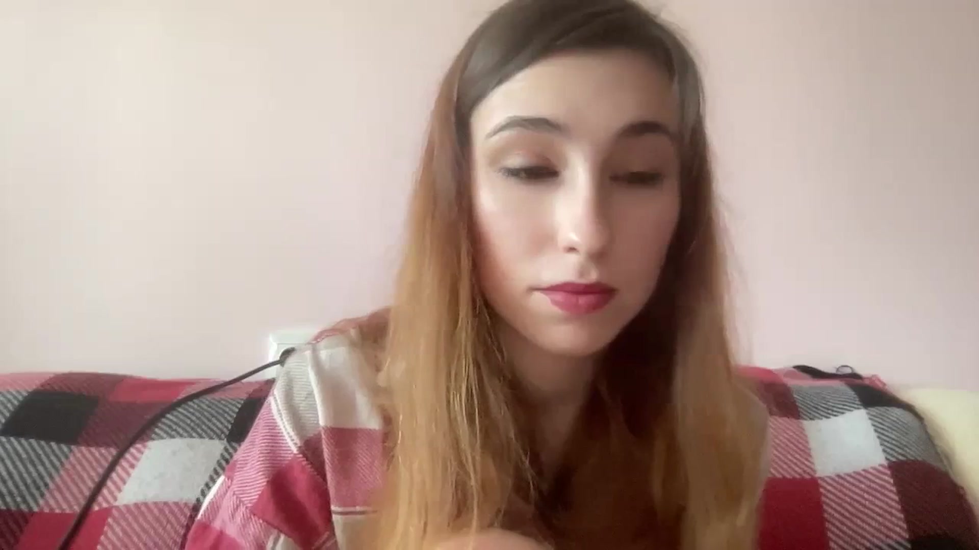Gallery image thumbnail from Just_I's myfreecams stream on, 04/07/2024, 14:30 image 12 of 20