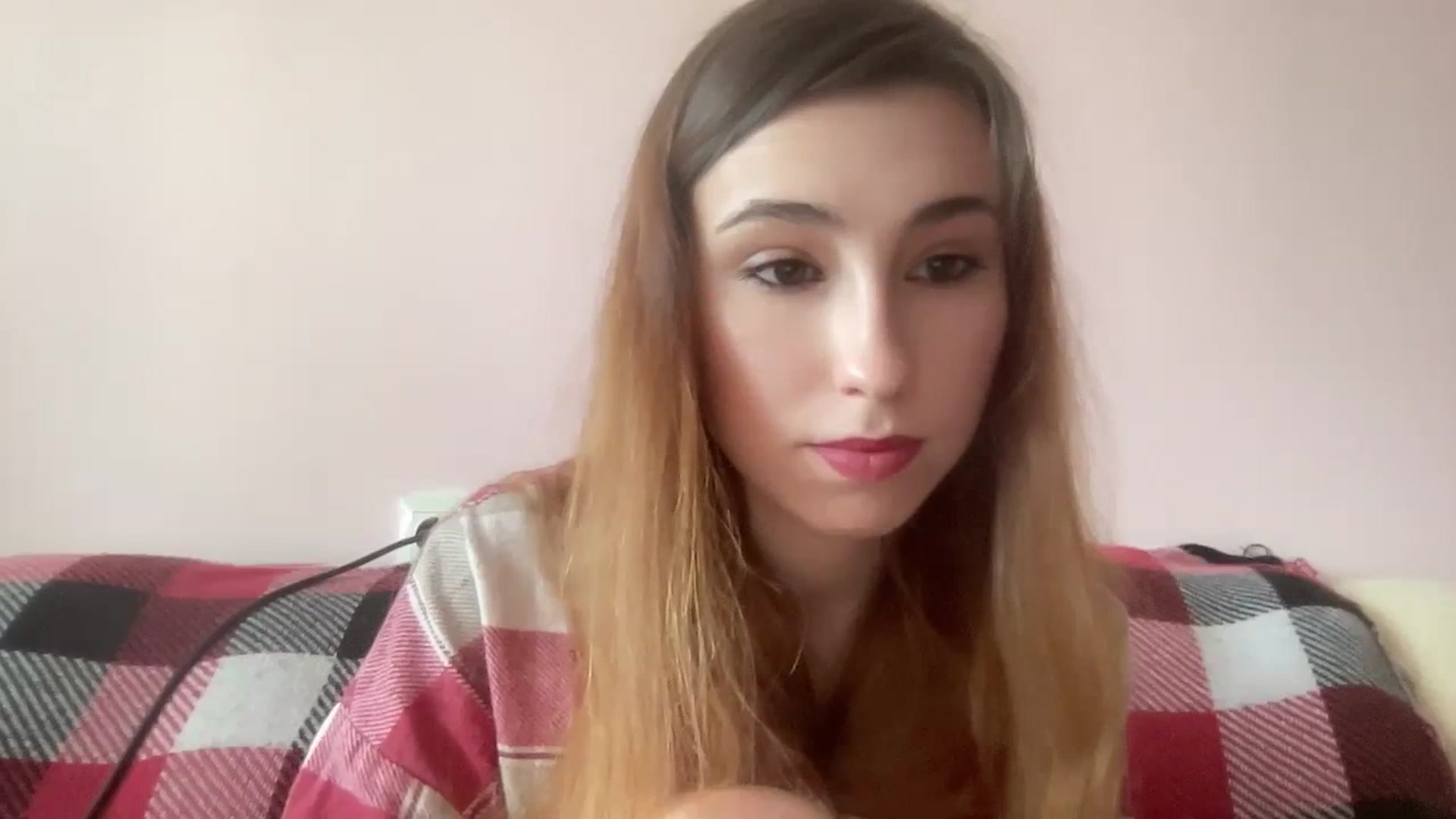 Gallery image thumbnail from Just_I's myfreecams stream on, 04/07/2024, 14:30 image 9 of 20